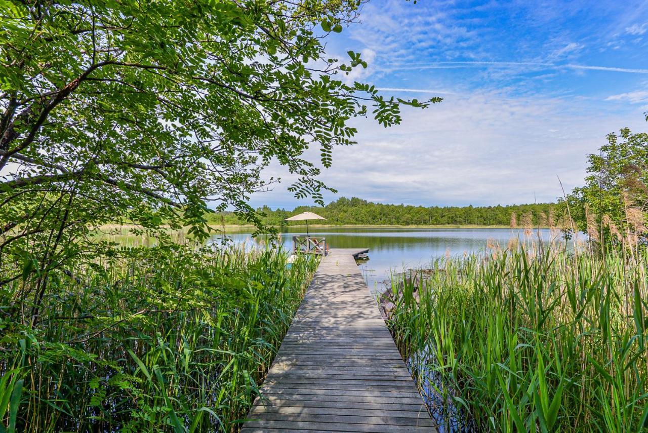 Berzu Namelis - Birch Cabin Kutsyuny エクステリア 写真