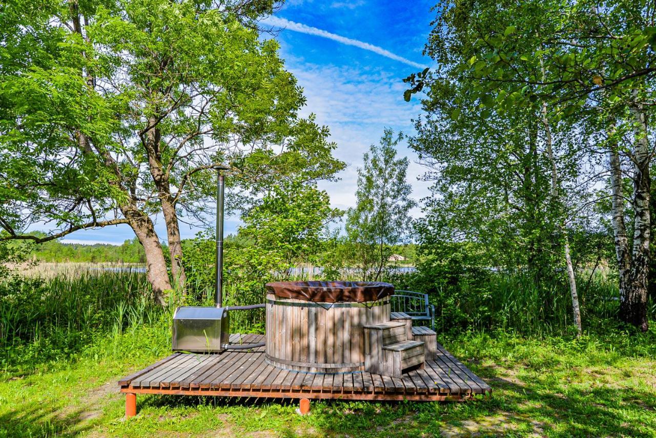 Berzu Namelis - Birch Cabin Kutsyuny エクステリア 写真