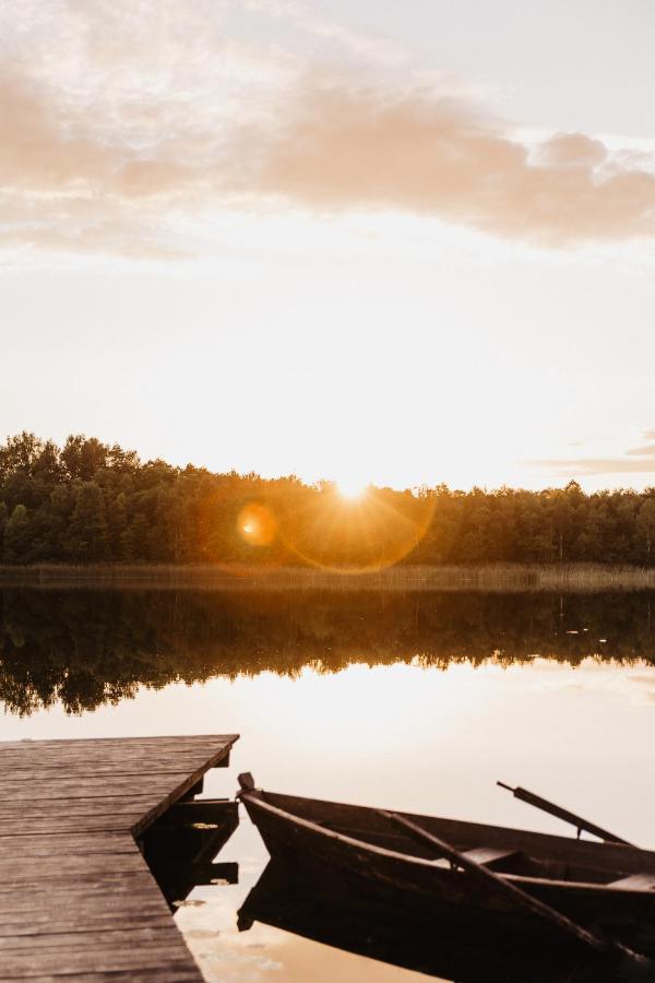 Berzu Namelis - Birch Cabin Kutsyuny エクステリア 写真