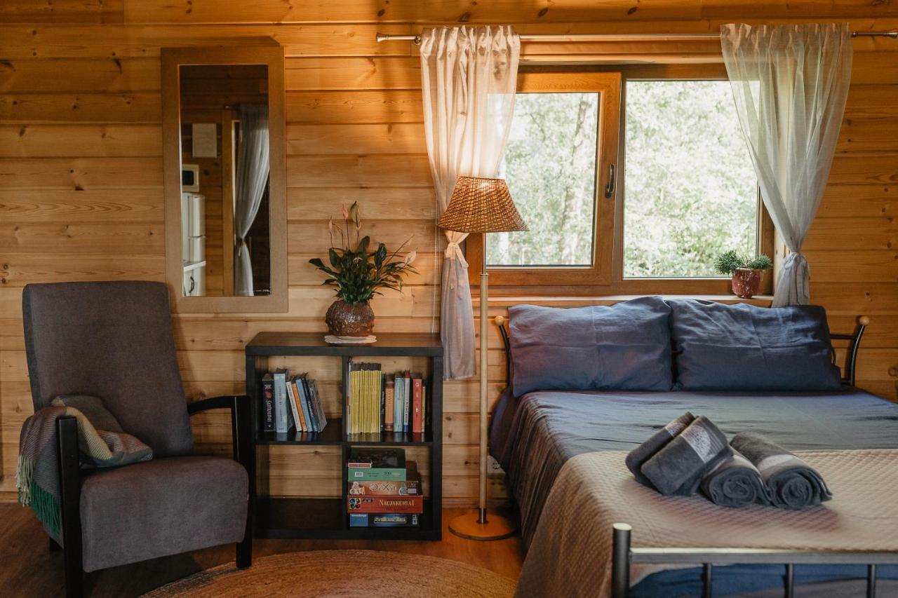Berzu Namelis - Birch Cabin Kutsyuny エクステリア 写真
